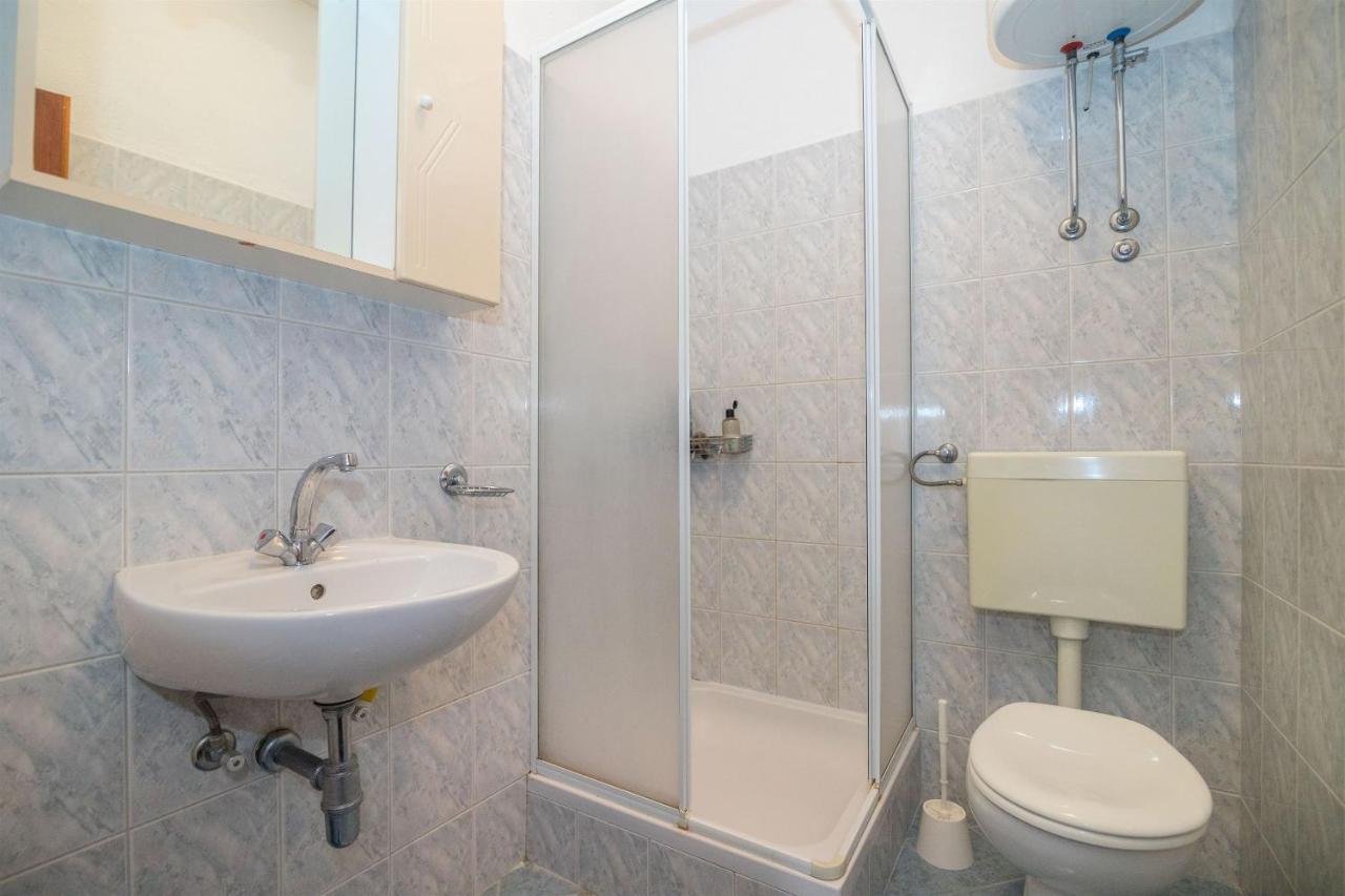 Apartments Zeljko Makarska Bagian luar foto