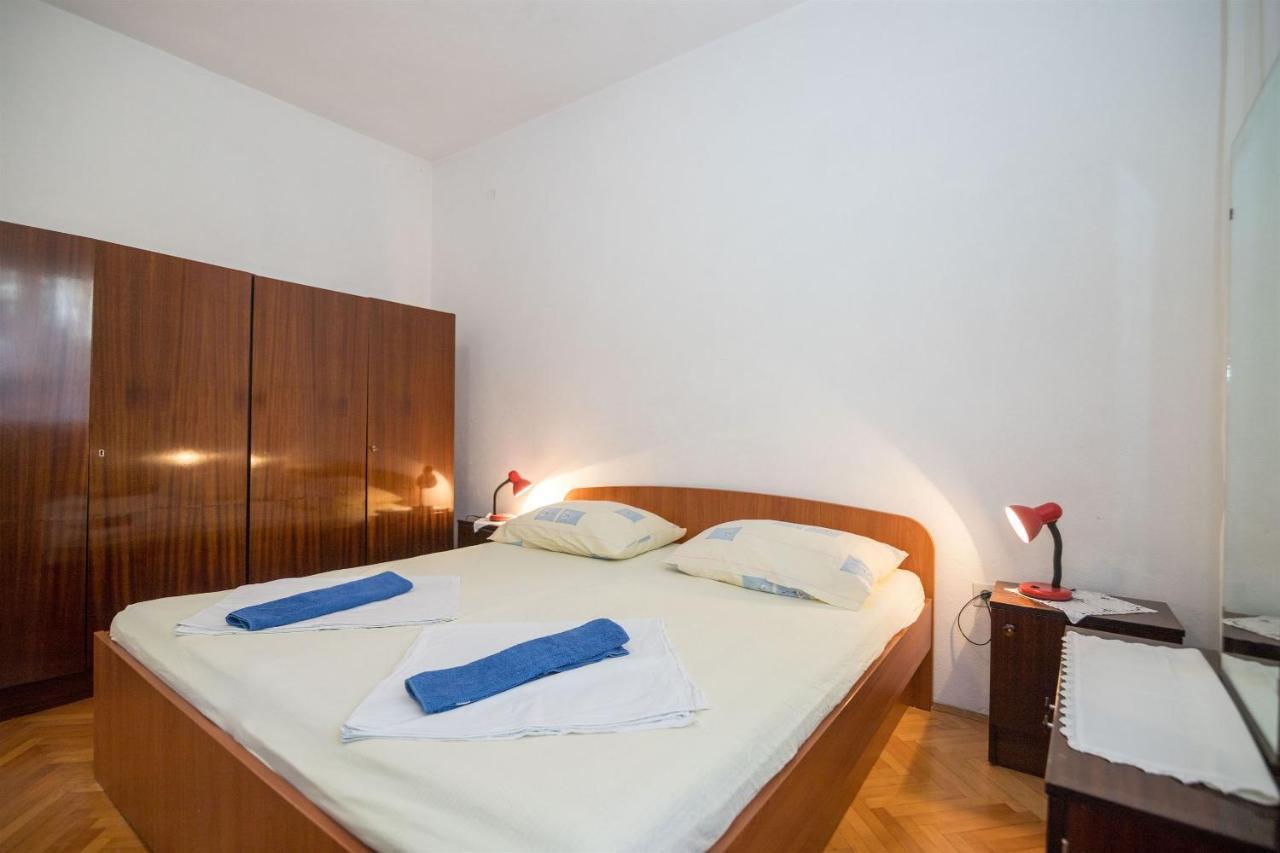 Apartments Zeljko Makarska Bagian luar foto