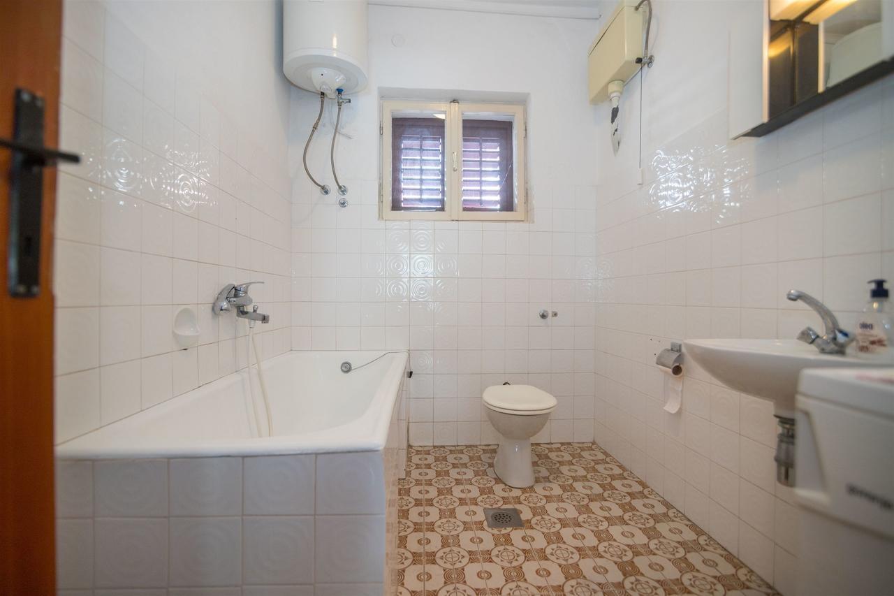 Apartments Zeljko Makarska Bagian luar foto