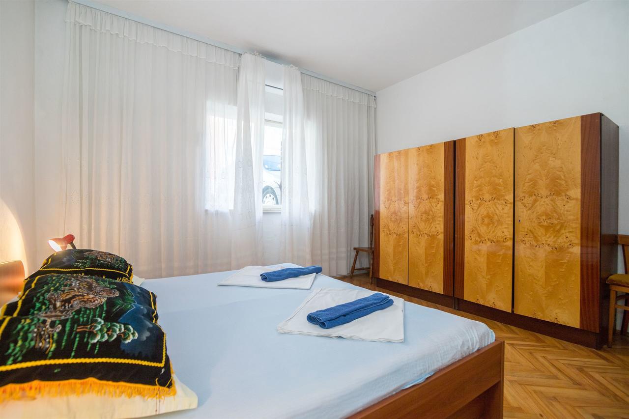 Apartments Zeljko Makarska Bagian luar foto