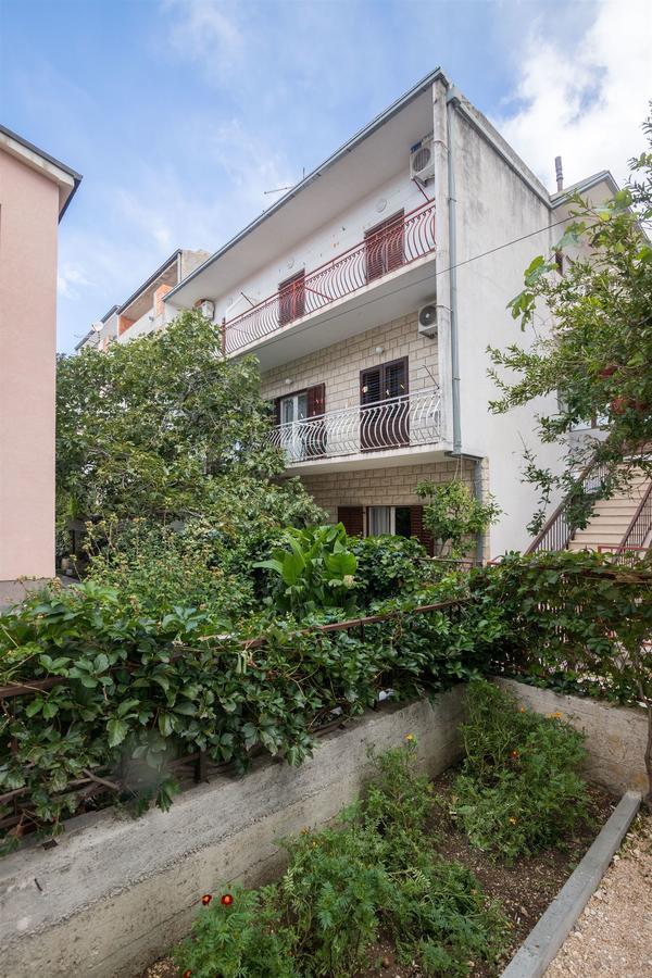 Apartments Zeljko Makarska Bagian luar foto